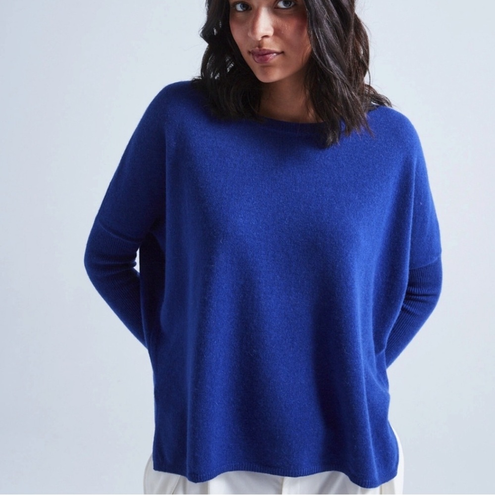 VINCE Royal Blue Wool Cashmere Boatneck Sweater Relaxed Old Money Quiet Luxury M